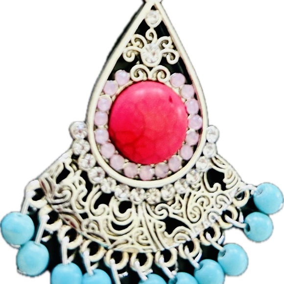 Hildie & Jo Semi Gemstone Chandelier Pendant & Silverplated Chain Necklace - Picture 1 of 7